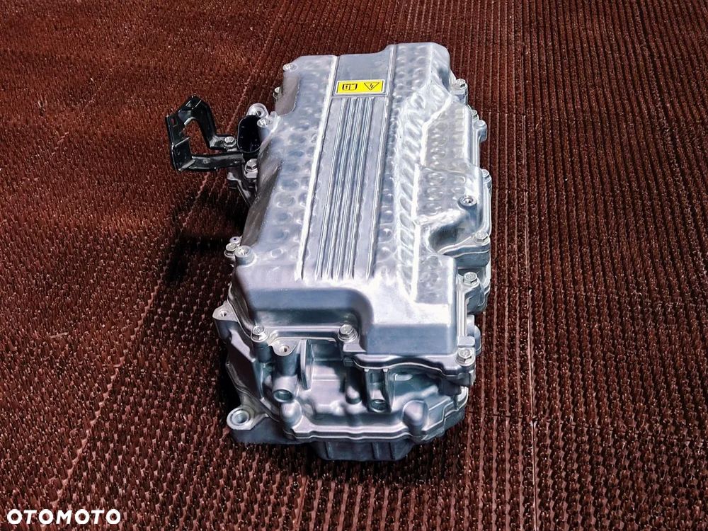 HONDA CR-V 2.0h 4x4 od 2023r Falownik - 3