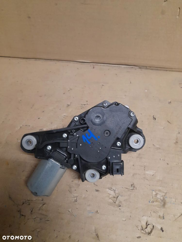 SILNICZEK TYLNEJ WYCIERACZKI MEGANE III 0390201847 - 2