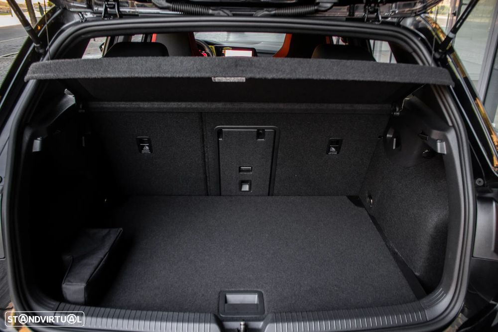 VW Golf 2.0 TSI OPF DSG GTI - 31