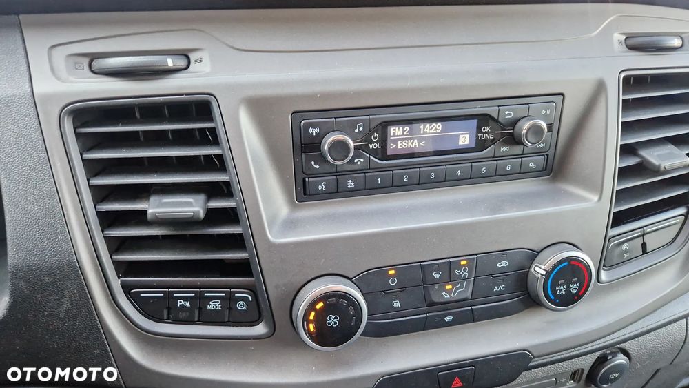 Ford TRANSIT CUSTOM - 18