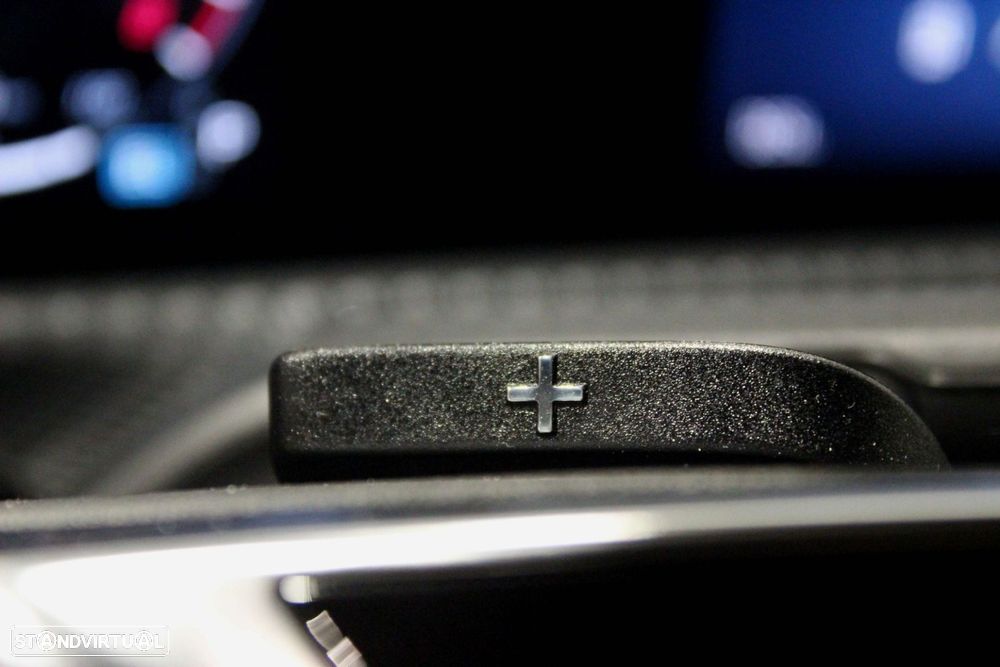 Mercedes-Benz A 250 e - 17