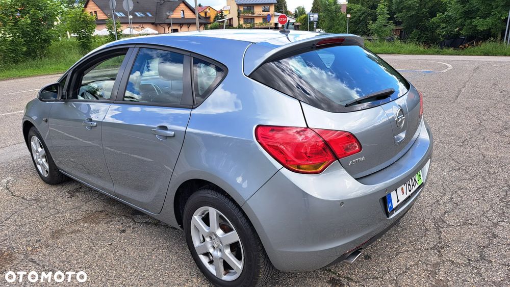 Opel Astra 1.4 T Cosmo - 6