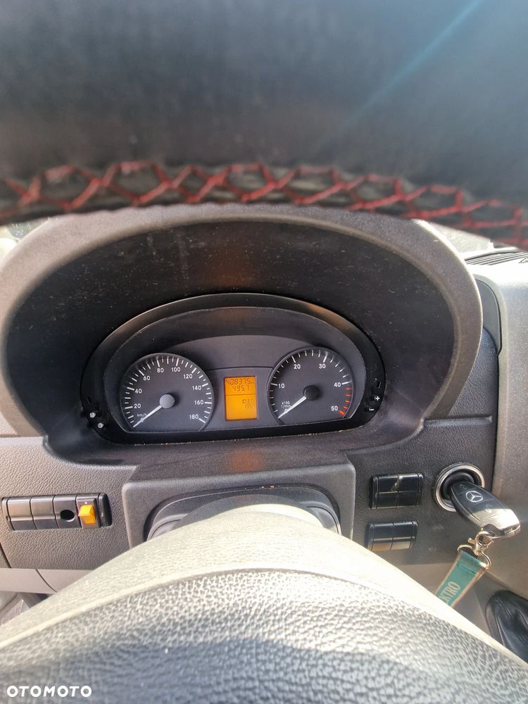 Mercedes-Benz Sprinter - 15