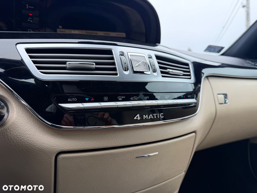 Mercedes-Benz Klasa S 350 (BlueTEC) d 4-Matic 7G-TRONIC - 24