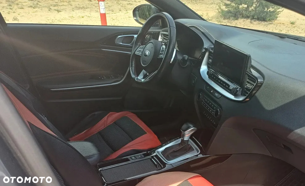 Kia ProCeed 1.6 T-GDI GT DCT - 3