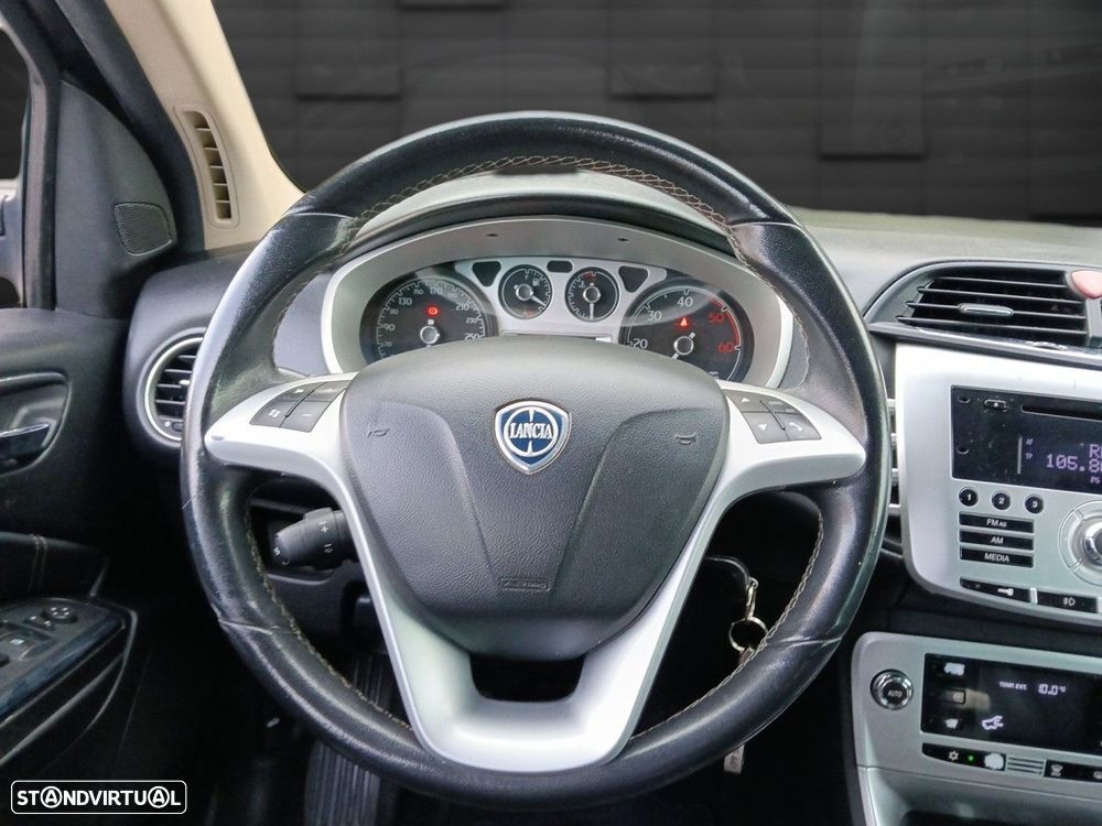 Lancia Delta 1.6 M-Jet Platino - 8