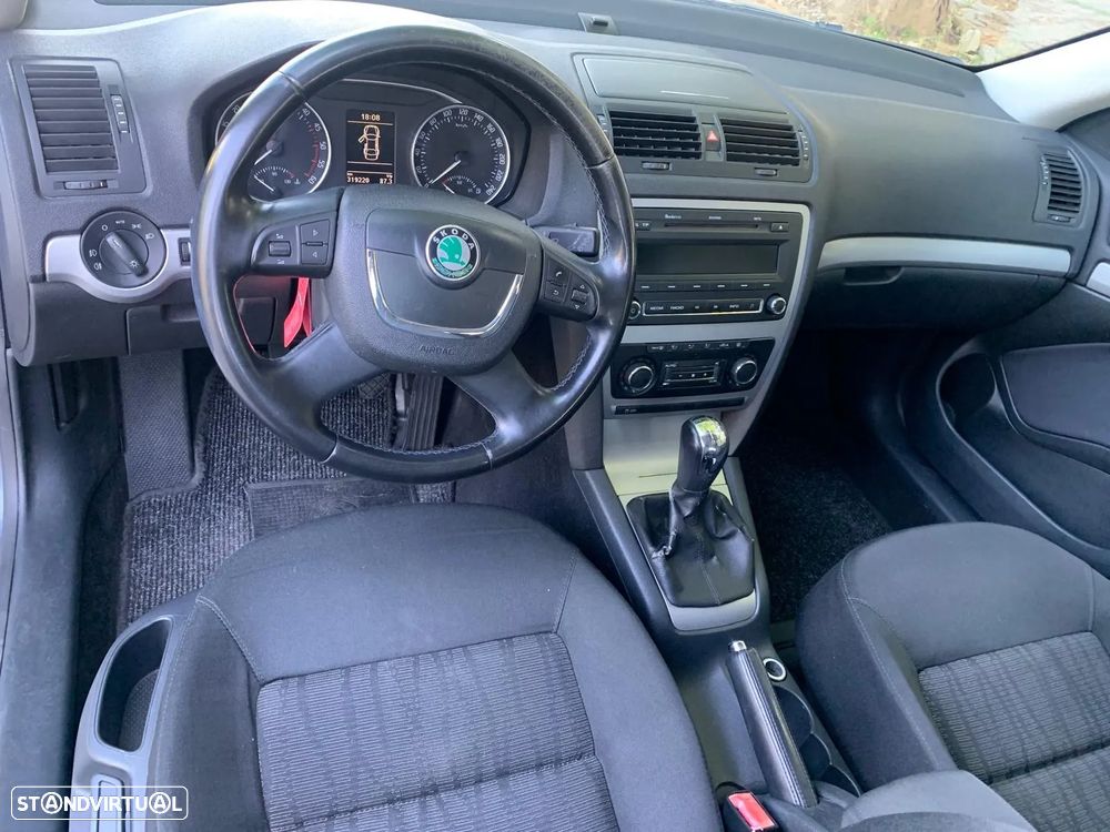 Skoda Octavia Break 1.6 TDi Classic - 8