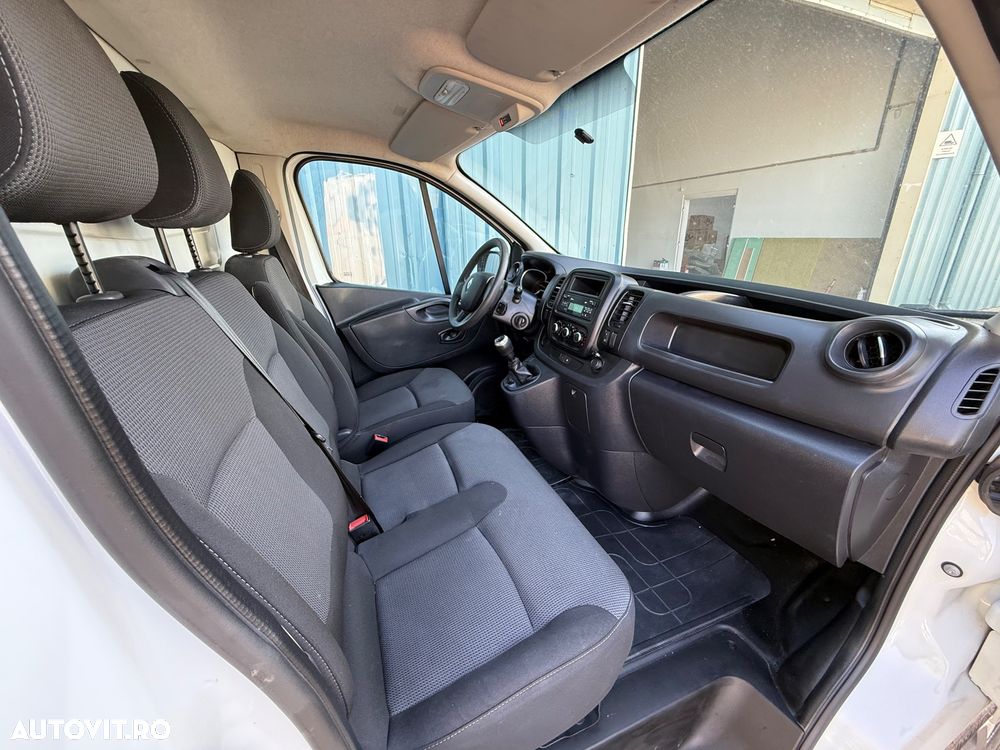 Renault Trafic 2.0 Blue dCi 146CP Authentique L2H2 - 21