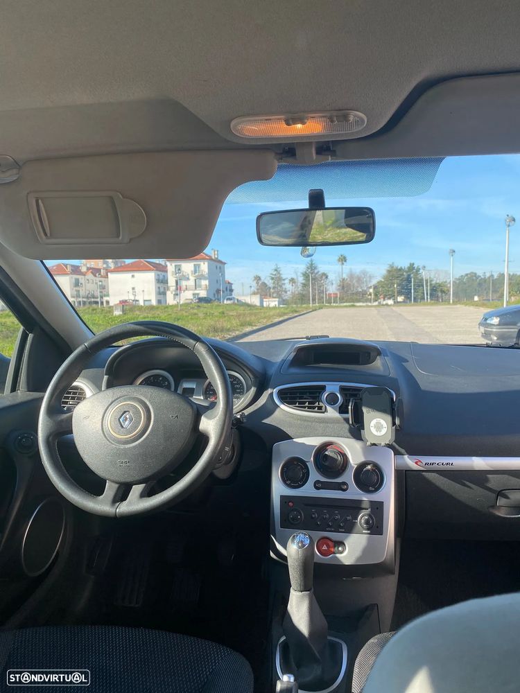 Renault Clio - 7