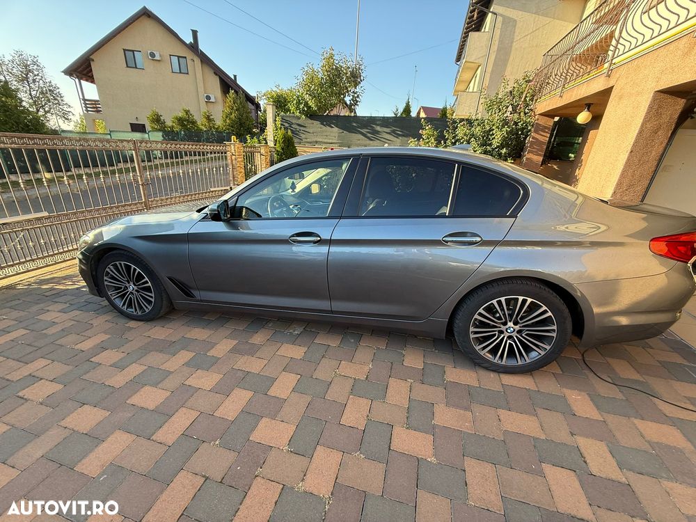 BMW Seria 5 520d Aut. Sport Line - 1