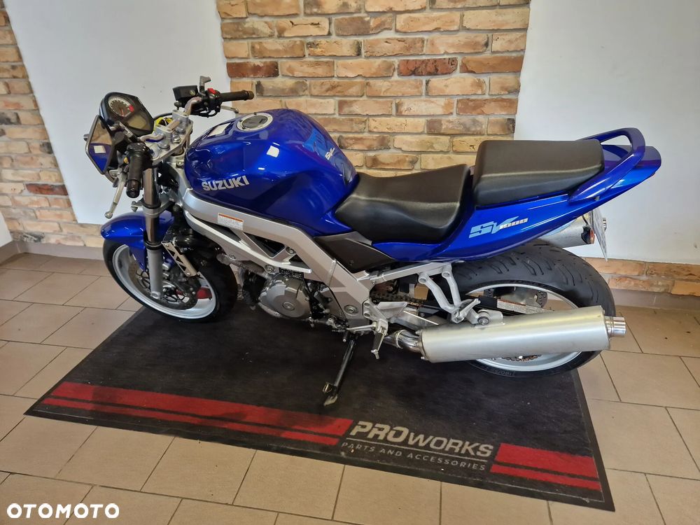 Suzuki SV - 8
