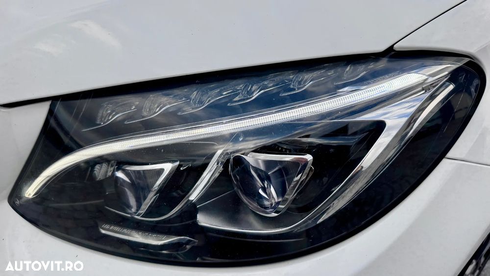 Mercedes-Benz C - 26