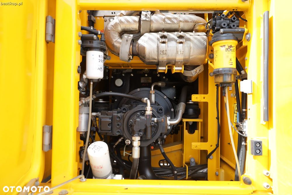 JCB 220X - 31