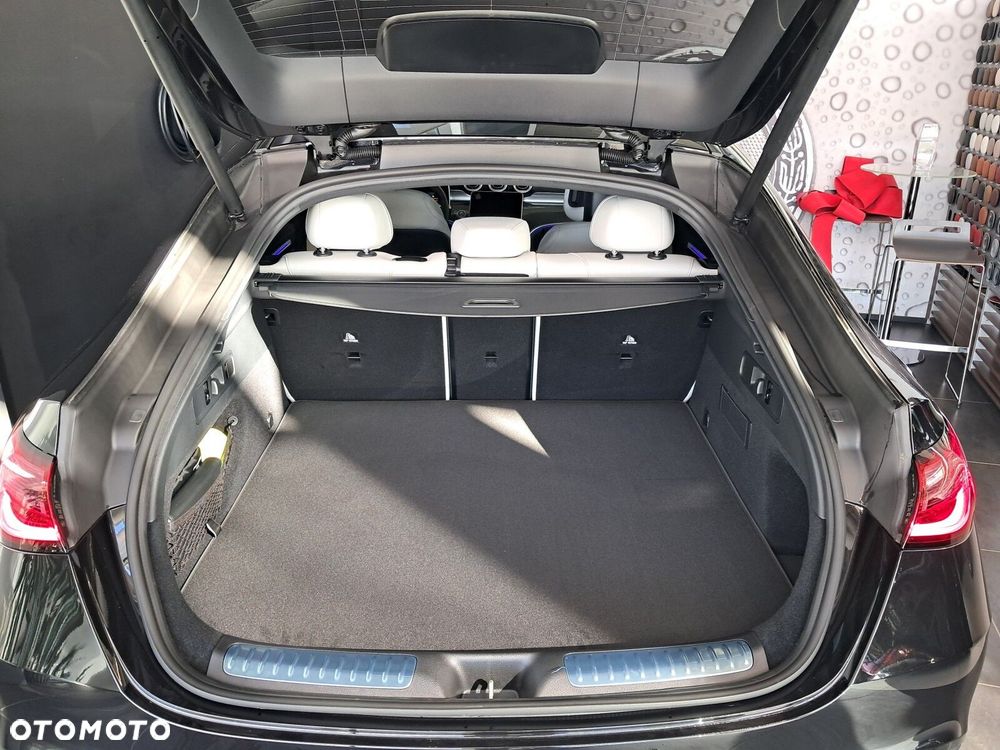 Mercedes-Benz GLC - 36