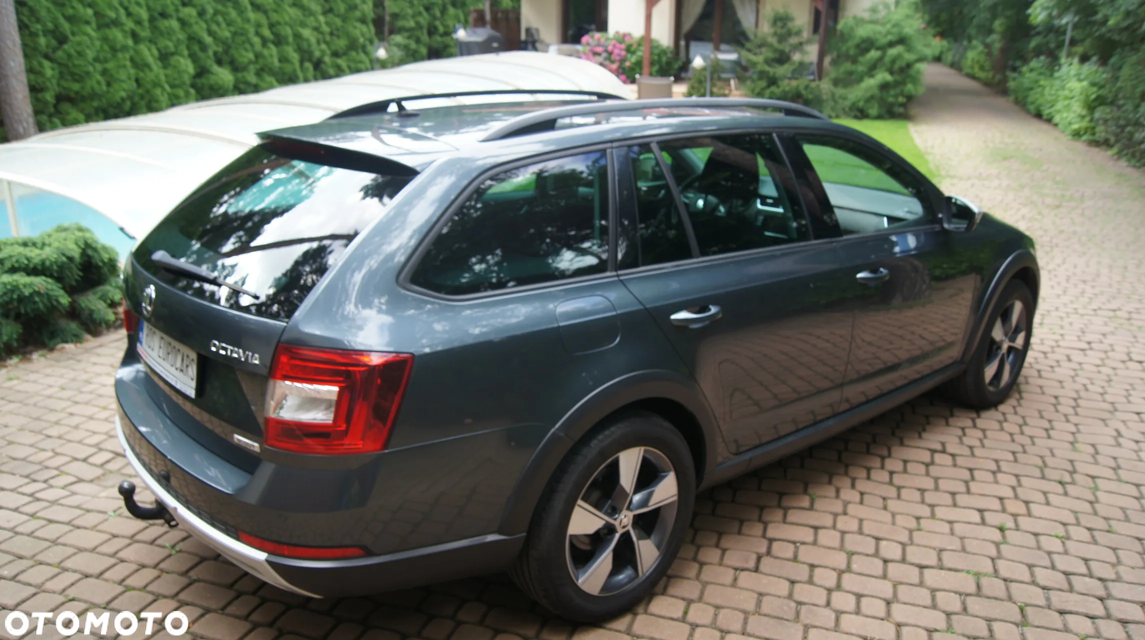 Skoda Octavia Combi 2.0 TDI 4x4 DSG Scout - 7