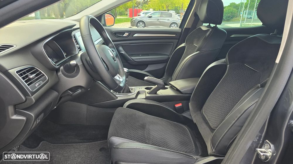 Renault Mégane 1.3 TCe GT Line - 24