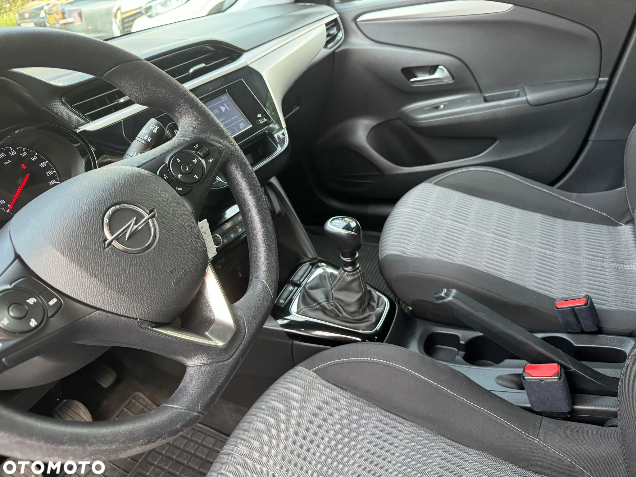 Opel Corsa 1.5 D Business S&S - 8