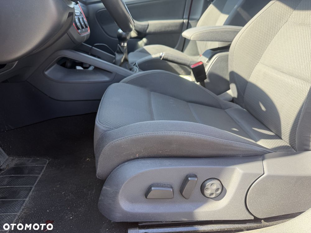 Volkswagen Golf 1.4 FSI Comfortline - 13