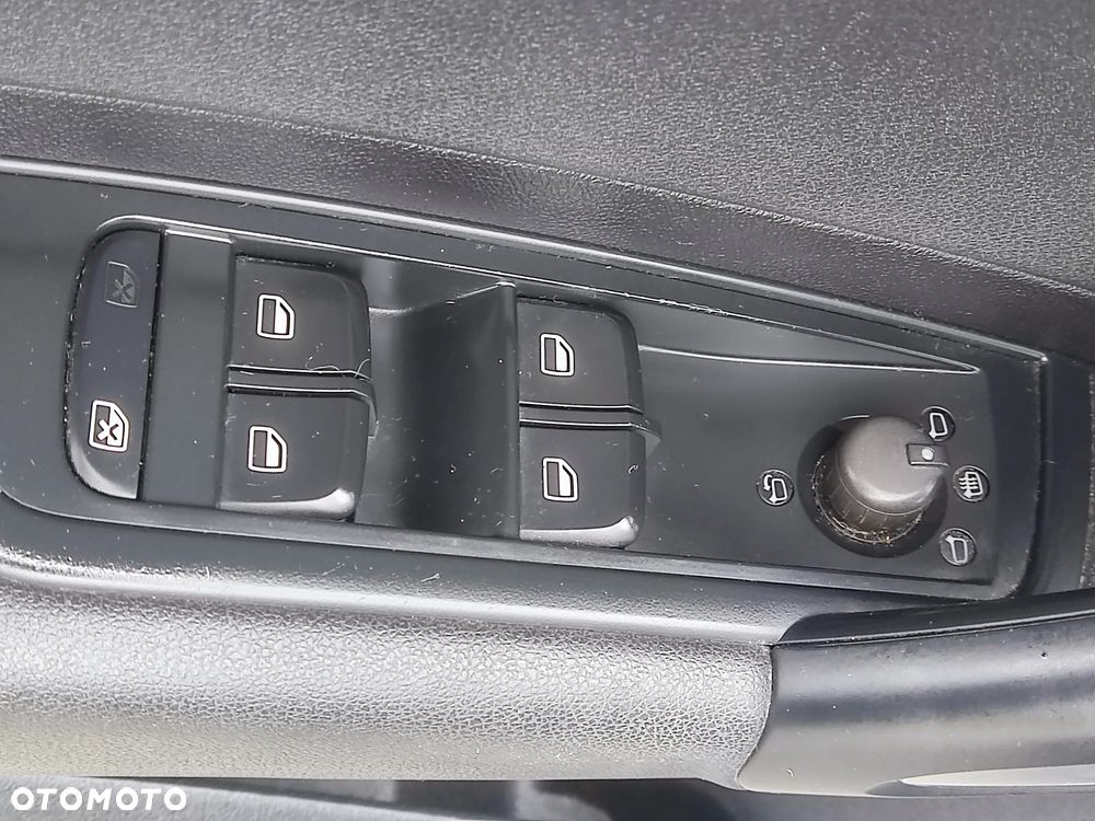 Audi A1 Sportback 1.4 TFSI cylinder on demand S line edition m S line Sportpaket - 13