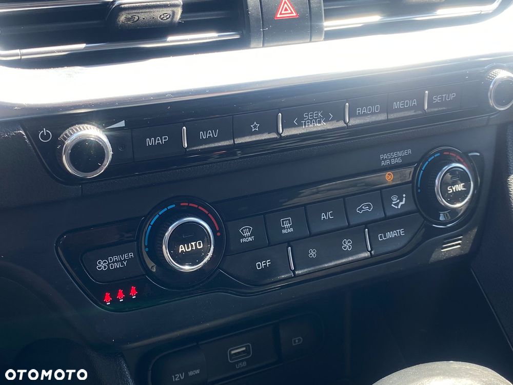 Kia Niro 1.6 GDI Hybrid L - 26