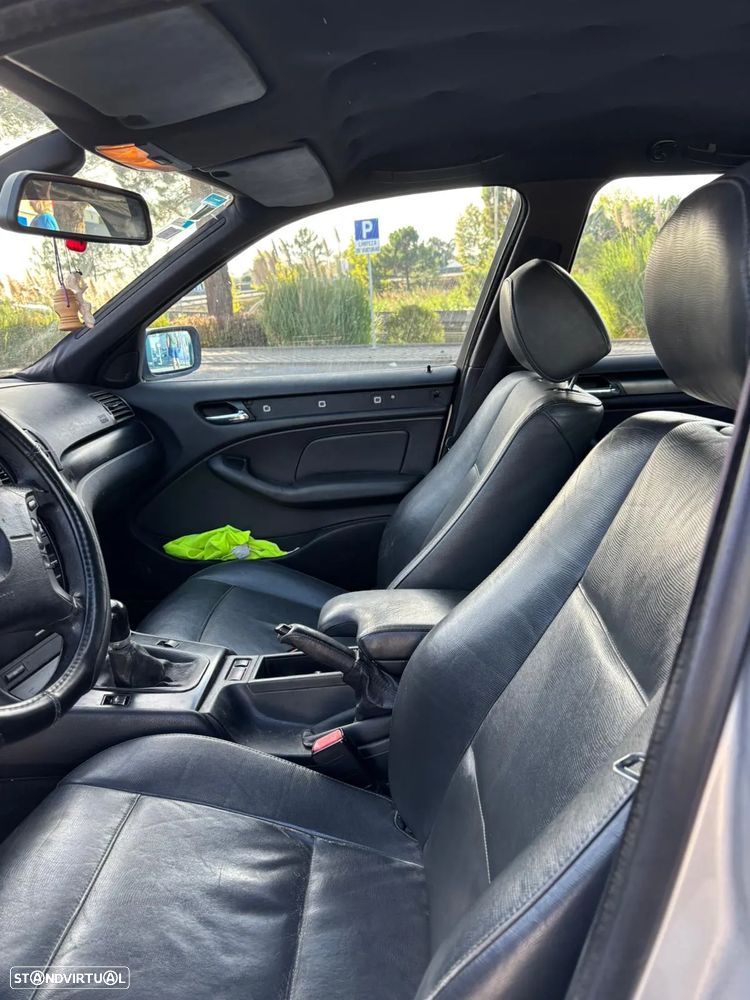BMW 320 d Touring - 33