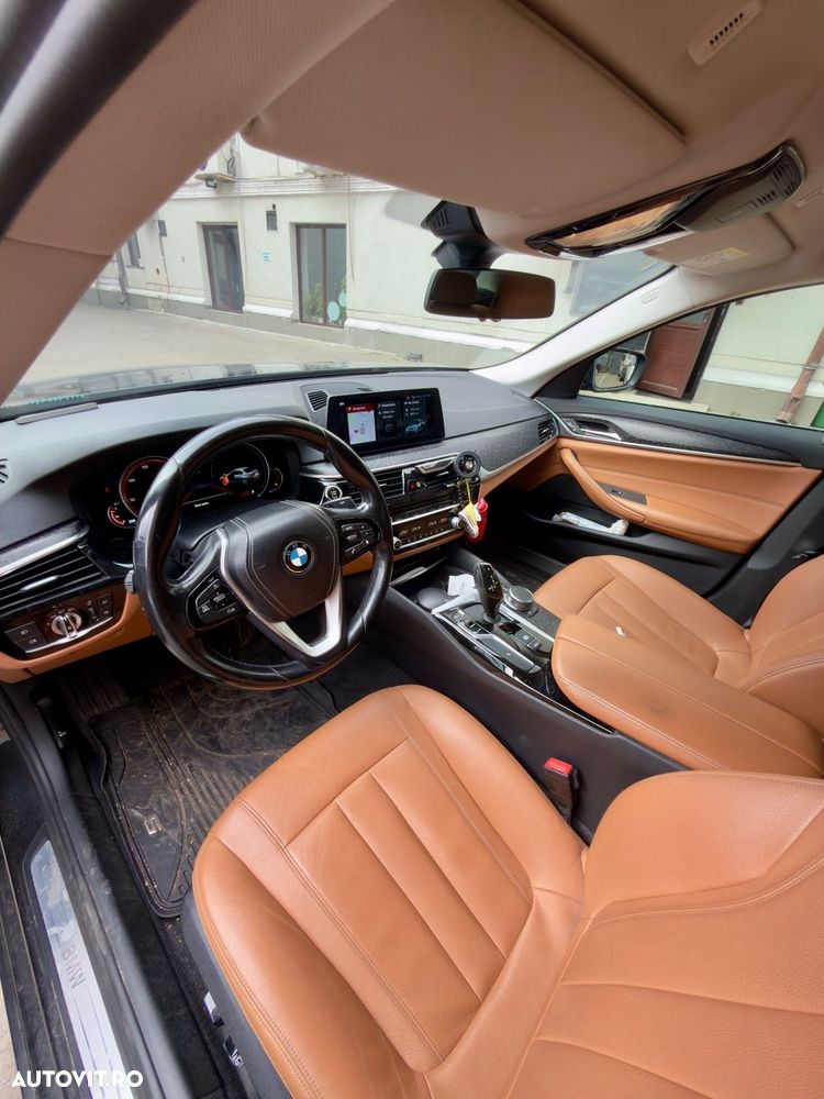 BMW Seria 5 530i xDrive Aut. - 16