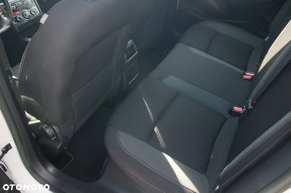 Citroën C4 e-HDi 115 Exclusive - 13