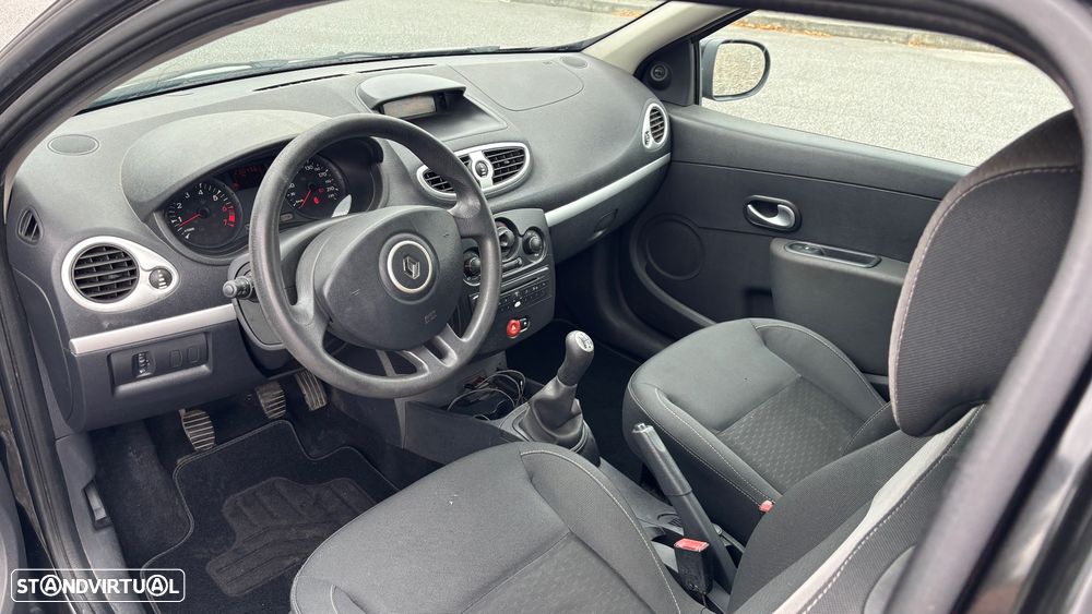 Renault Clio 1.2 16V Confort - 5