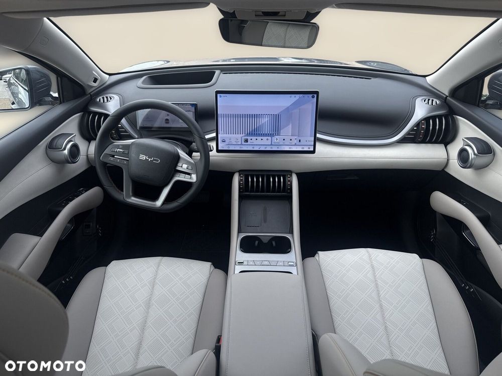 BYD Atto 3 - 11