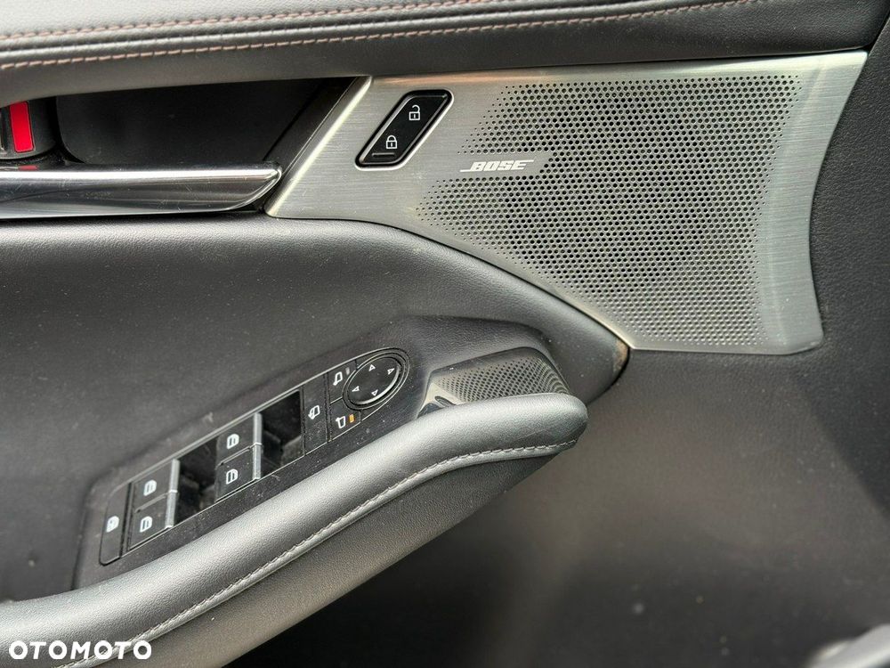 Mazda 3 e-SKYACTIV-X AWD 186 M HYBRID EXCLUSIVE-LINE - 29