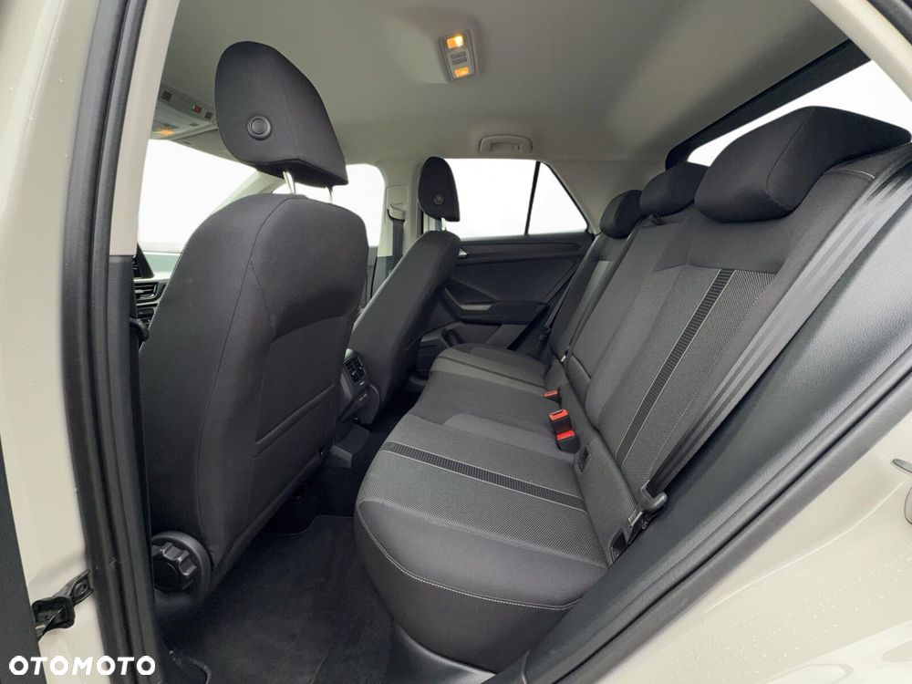 Volkswagen T-Roc - 28