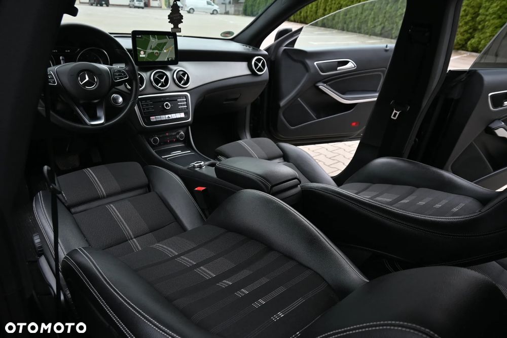 Mercedes-Benz CLA 220 (CDI) d 7G-DCT AMG Line - 33