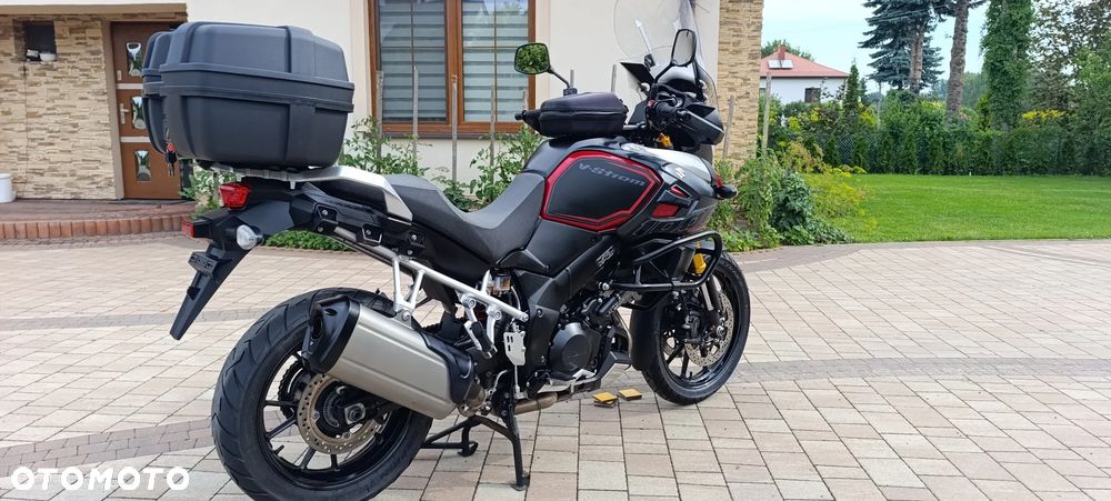 Suzuki V-STROM - 4