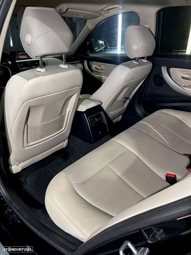 BMW 330 e iPerformance Line Luxury - 27