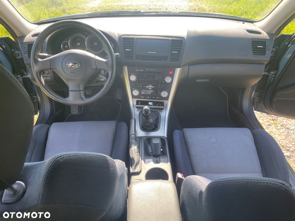 Subaru Legacy - 9