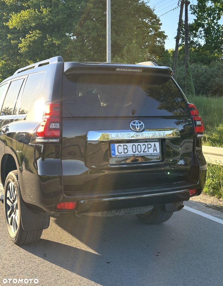 Toyota Land Cruiser - 5