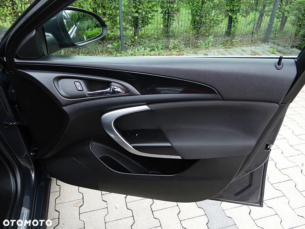 Opel Insignia 2.0 CDTI 4x4 ecoFLEX Start/Stop Business Innovation - 27