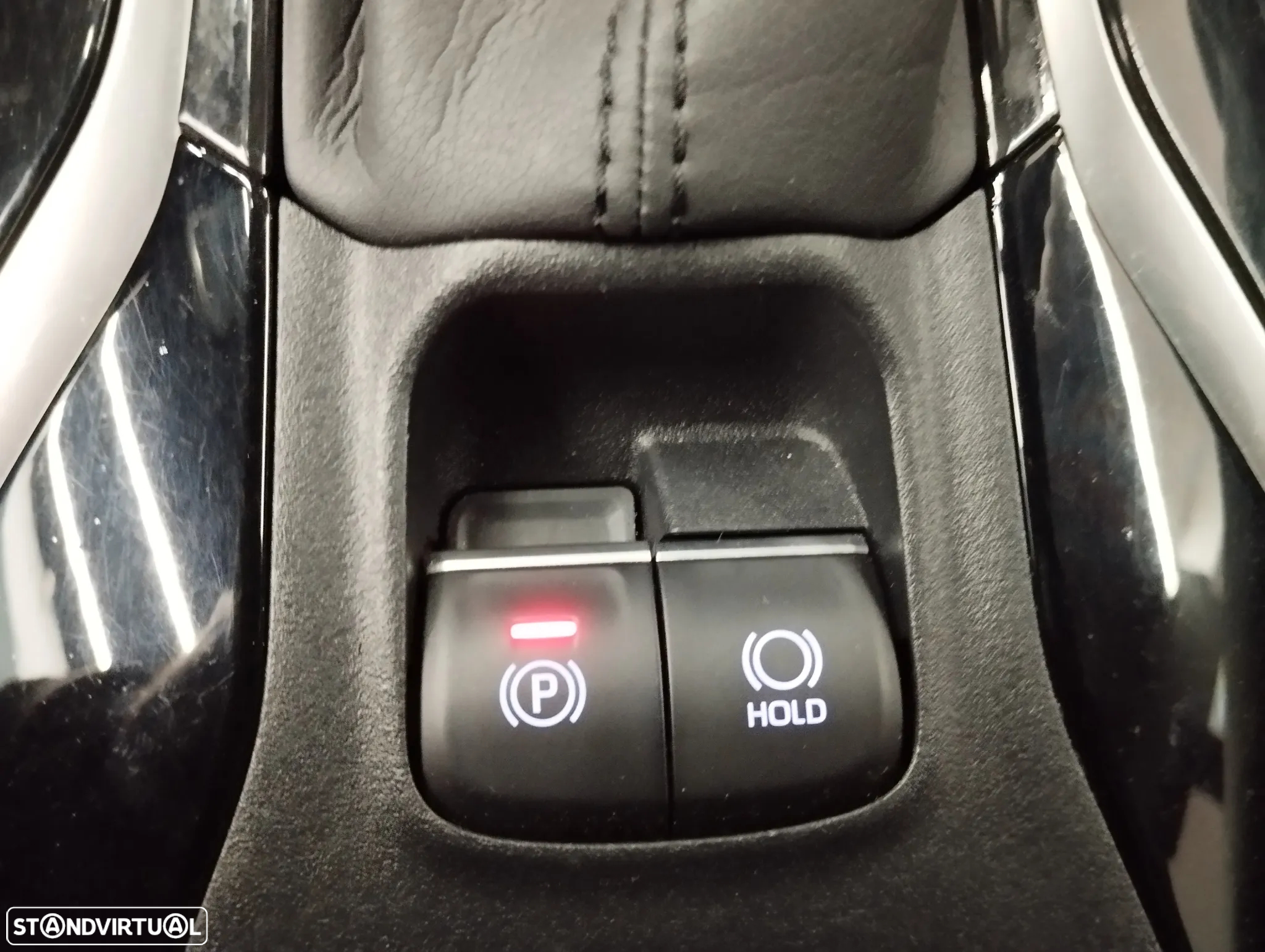 Toyota Corolla 1.8 Hybrid Comfort - 31