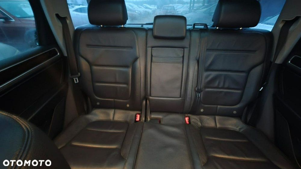 Volkswagen Touareg - 21