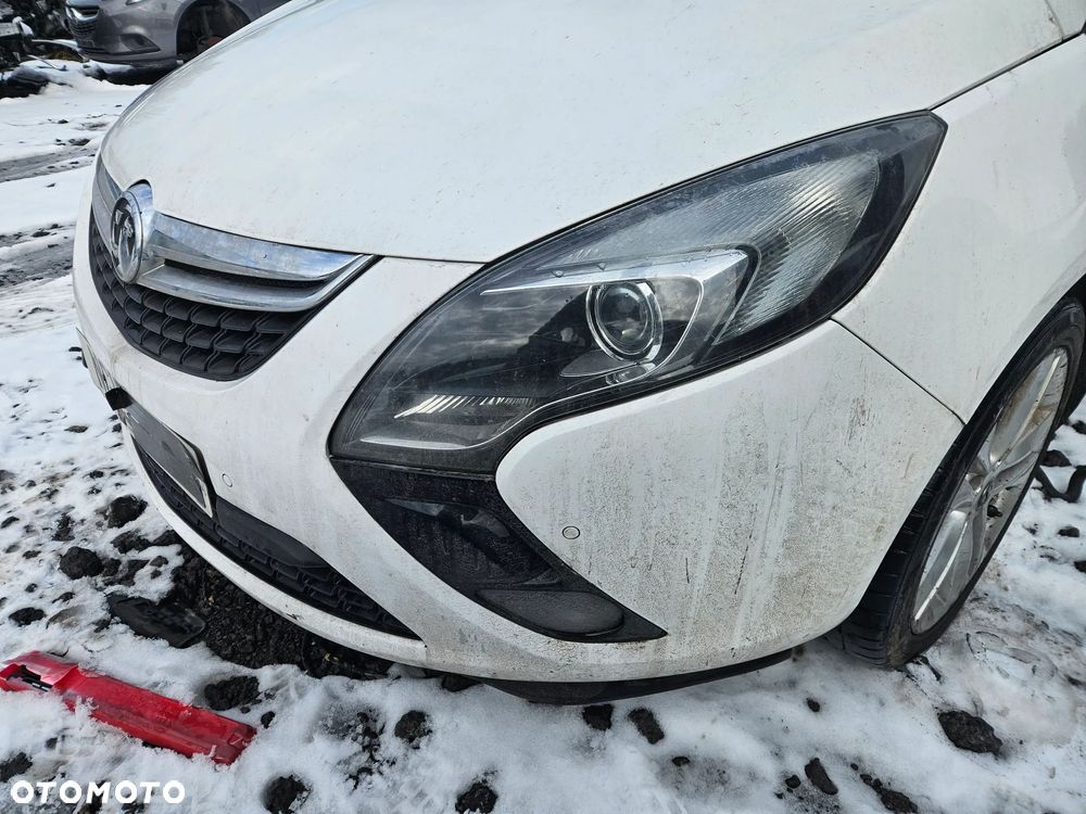 Opel Zafira C Z40R Zderzak Przedni Kompletny PDC - 8