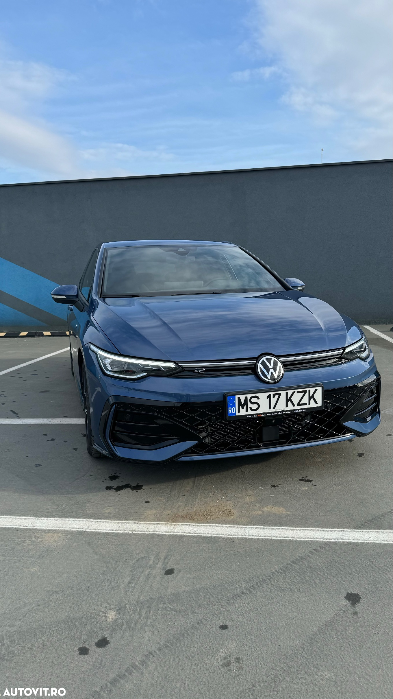 Volkswagen Golf 1.5 eTSI DSG MHEV R-Line - 2