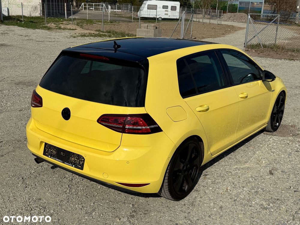 Volkswagen Golf 1.6 TDI DPF Style - 11