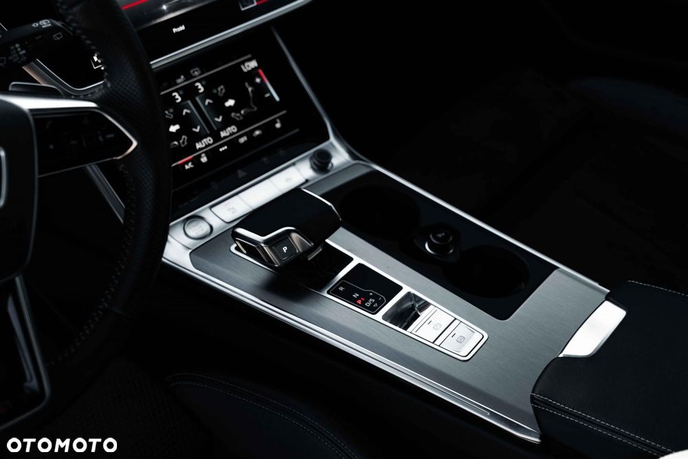 Audi A6 Avant 55 TFSI e Quattro Sport S tronic - 20