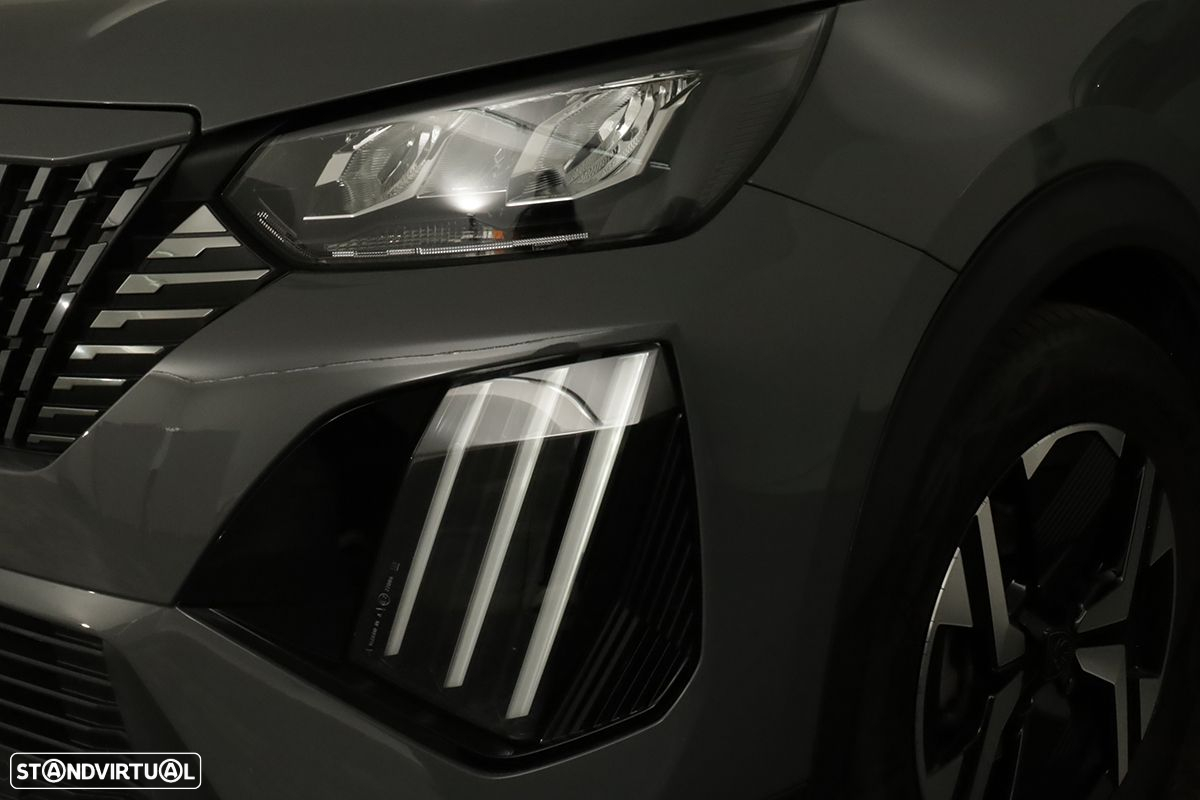 Peugeot 2008 1.2 PureTech Allure EAT8 - 6