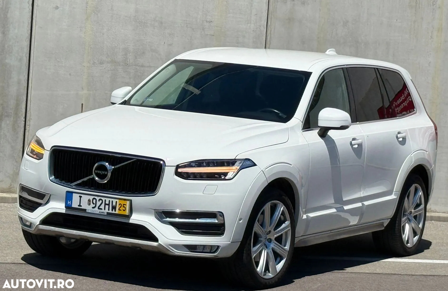 Volvo XC 90 D5 AWD Geartonic First Edition - 4