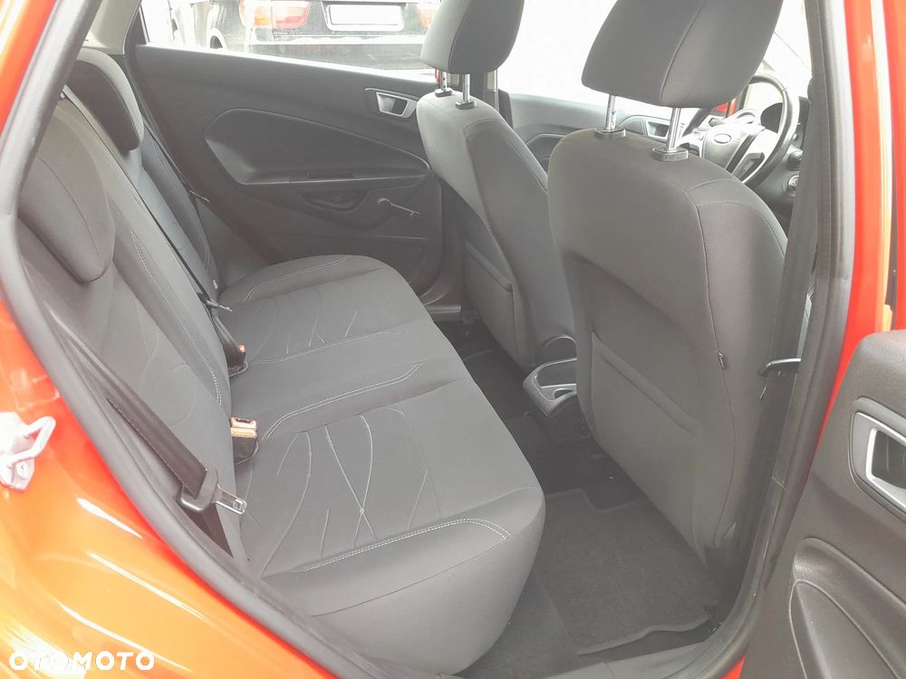 Ford Fiesta 1.25 Celebration - 16