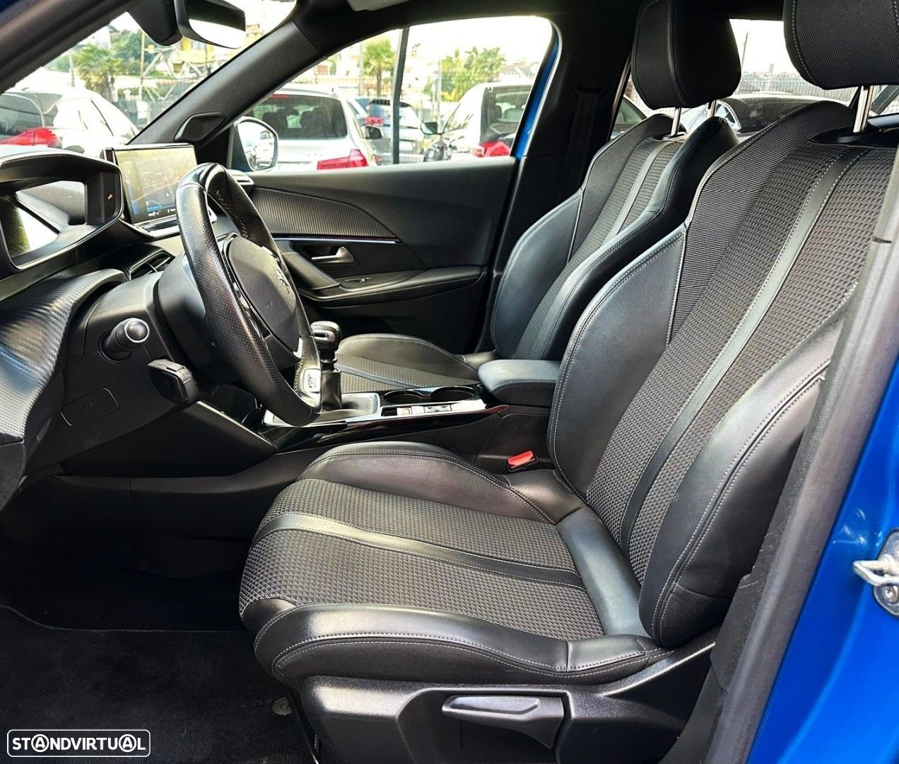 Peugeot 2008 1.5 BlueHDi GT Line - 11