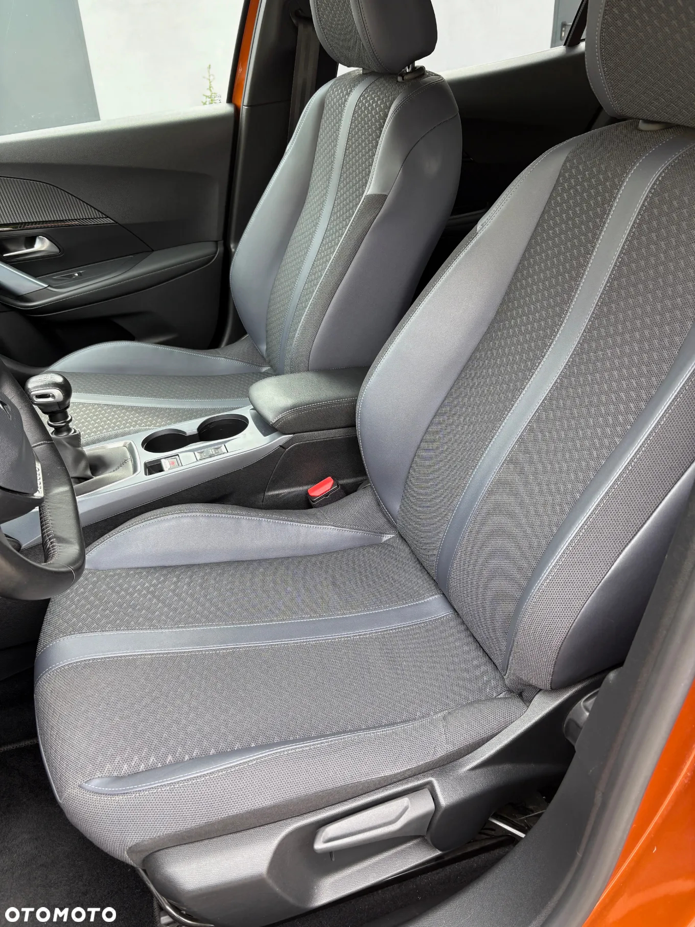 Peugeot 2008 1.2 PureTech Allure S&S - 15