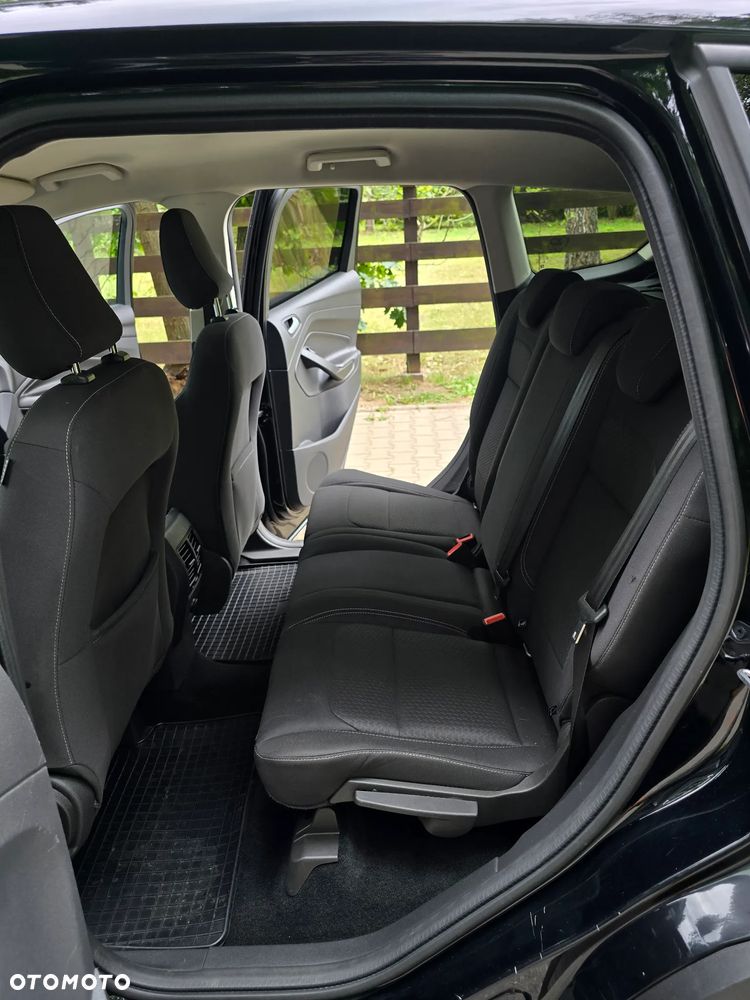 Ford Kuga 1.5 EcoBoost 2x4 Titanium - 25