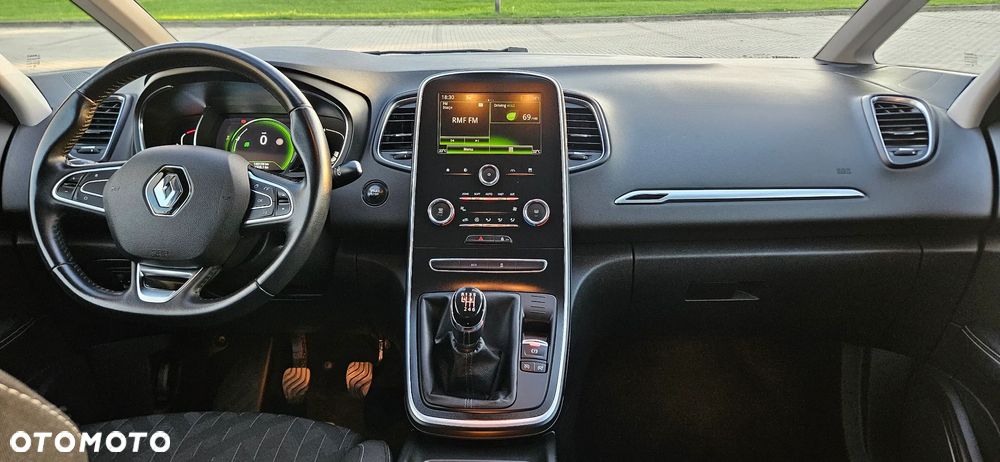 Renault Scenic ENERGY TCe 140 LIMITED - 10